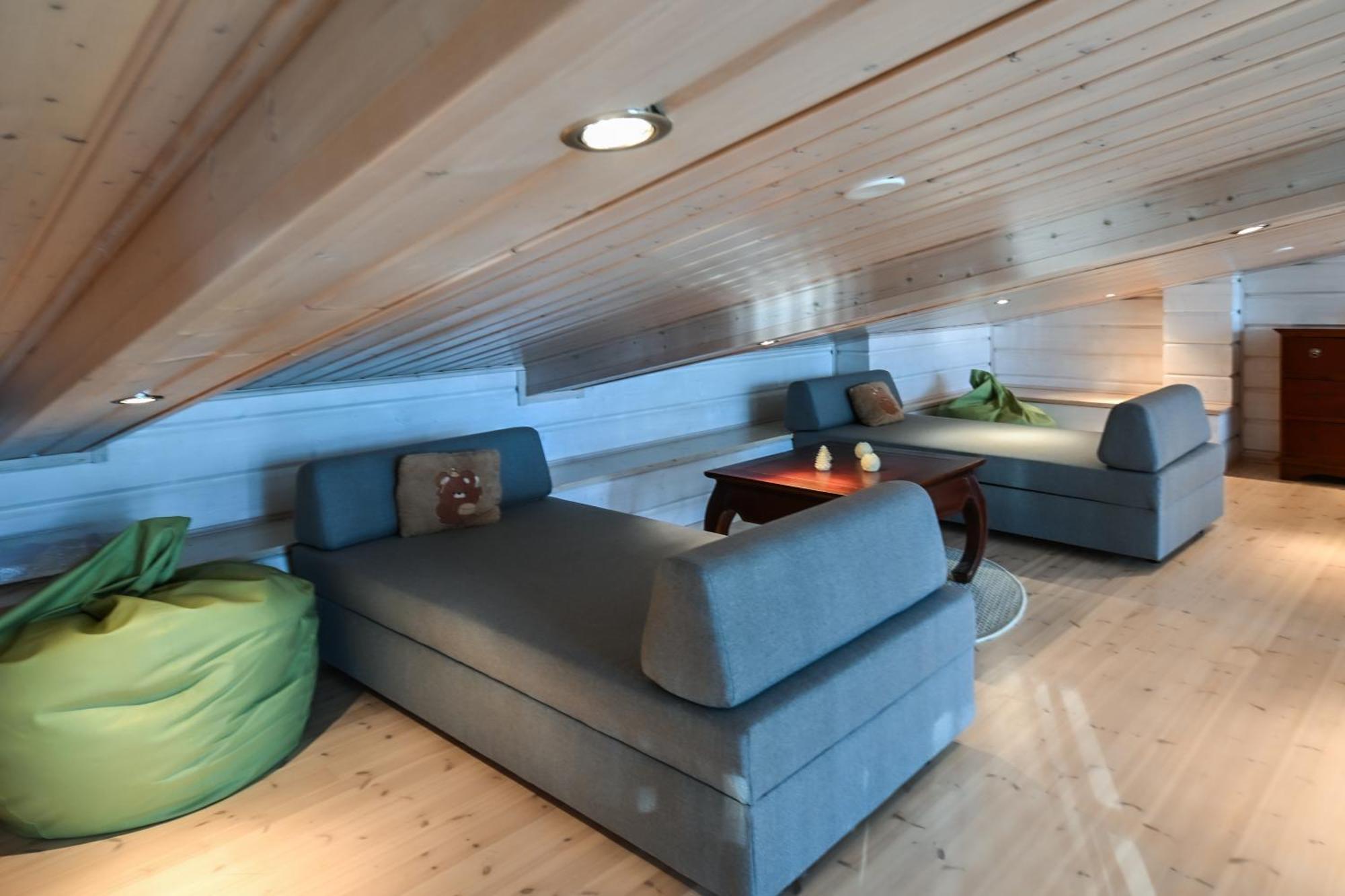 Pielislinna Kolinkylä Exterior foto